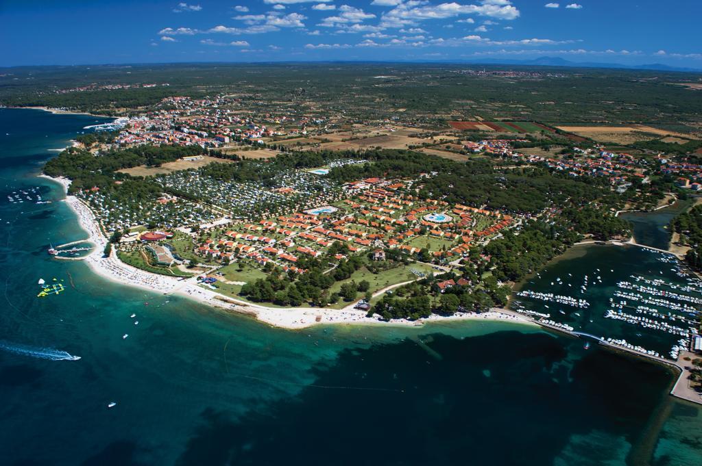 Happy Camp Mobile Homes In Centro Vacanze Bi Village Fažana Eksteriør bilde